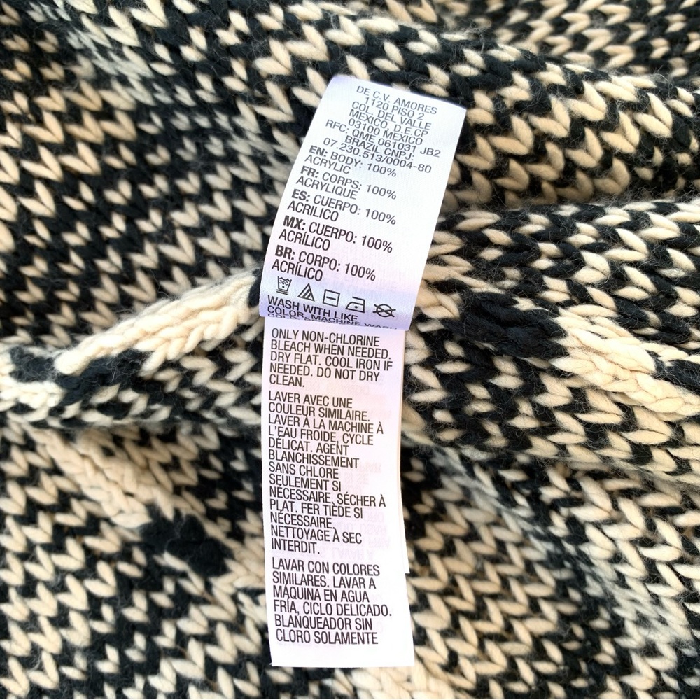 Roxy Black and Cream Chunky Knit Long Cardigan Sweater ~ Women’s Medium - Picture 9 of 11